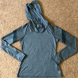 Long sleeves sweat shirt